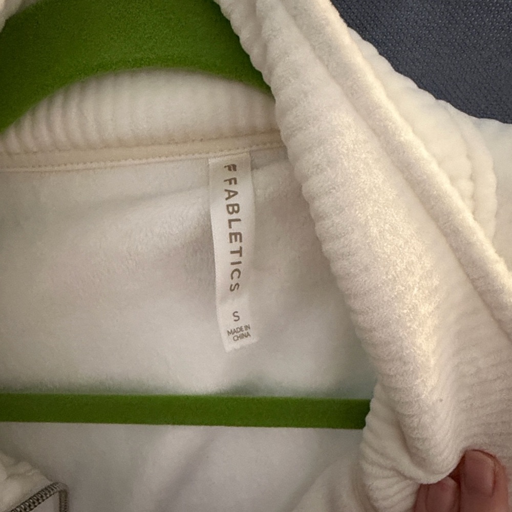 Fabletics Velour Ribbed Crop Top - Picture 2 of 2